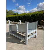 Storage and transport pallet | for twine poles and varrier tape holder | Dimensions: 1200 x 800 x 620 mm (Capacity of 250 x twine poles / 150 x barrier tape holder)